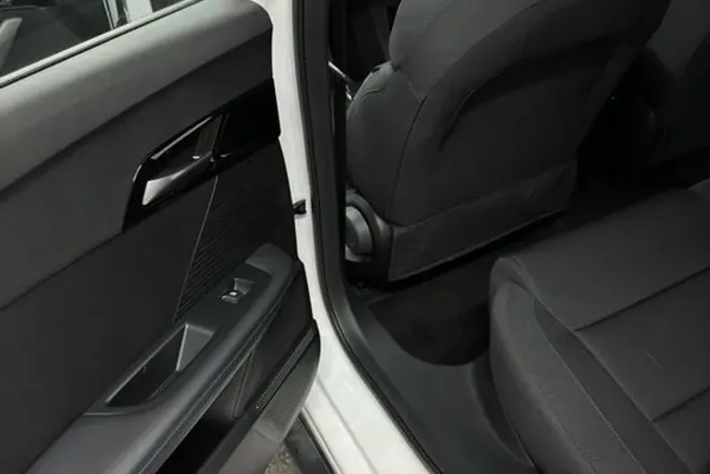 MG MG4 din 2023 cu 9.000 km - oferta MG0179925 - foto 11