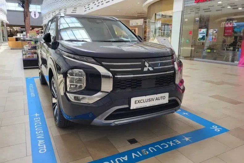 Mitsubishi Outlander din 2025 cu 1 km - oferta MIT179926 - foto 1