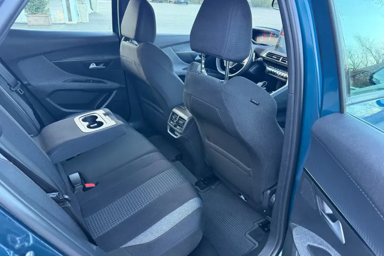 Peugeot 3008 din 2021 cu 65.612 km - oferta PEU179934 - foto 20