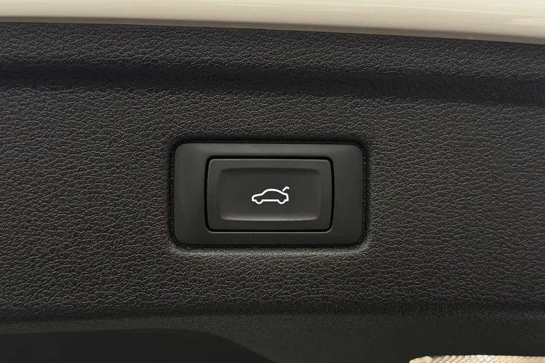 Audi A5 din 2024 cu 110.000 km - oferta AUD179937 - foto 38