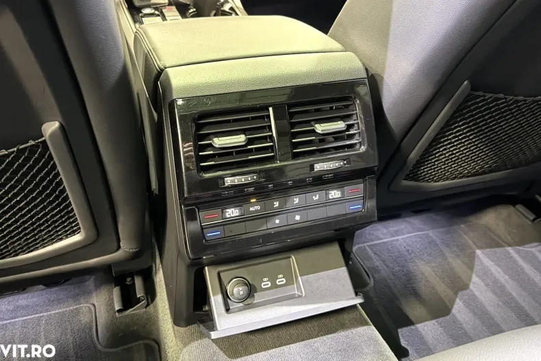 Volkswagen Touareg din 2021 cu 168.040 km - oferta VOL179953 - foto 35