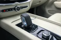 Volvo XC60 din 2021 cu 78.800 km - oferta VOL179956 - foto 8