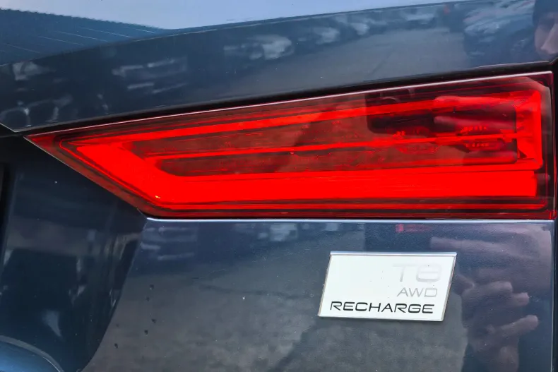 Volvo XC60 din 2021 cu 78.800 km - oferta VOL179956 - foto 21