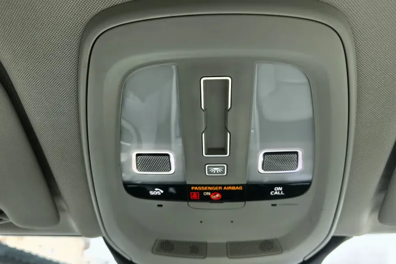 Volvo XC60 din 2021 cu 78.800 km - oferta VOL179956 - foto 22