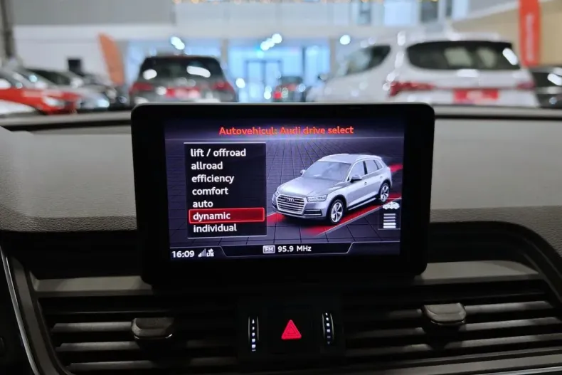 Audi Q5 din 2020 cu 106.781 km - oferta AUD179960 - foto 9