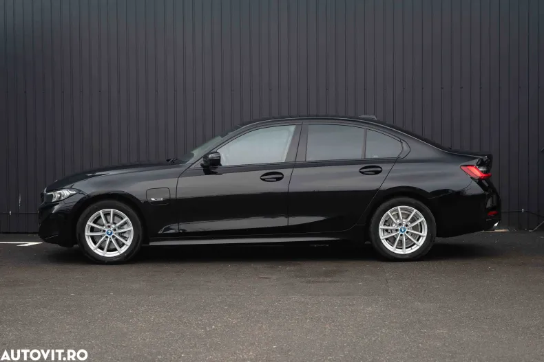 BMW Seria 3 din 2022 cu 55.686 km - oferta BMW179964 - foto 9