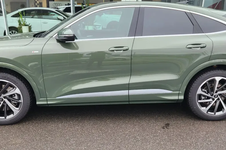 Audi Q5 din 2025 cu 10 km - oferta AUD179966 - foto 2