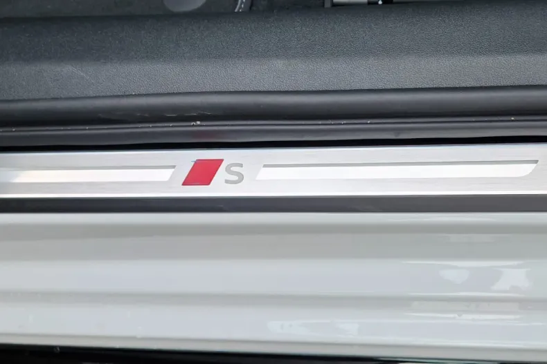 Audi A5 din 2025 cu 1 km - oferta AUD179968 - foto 31