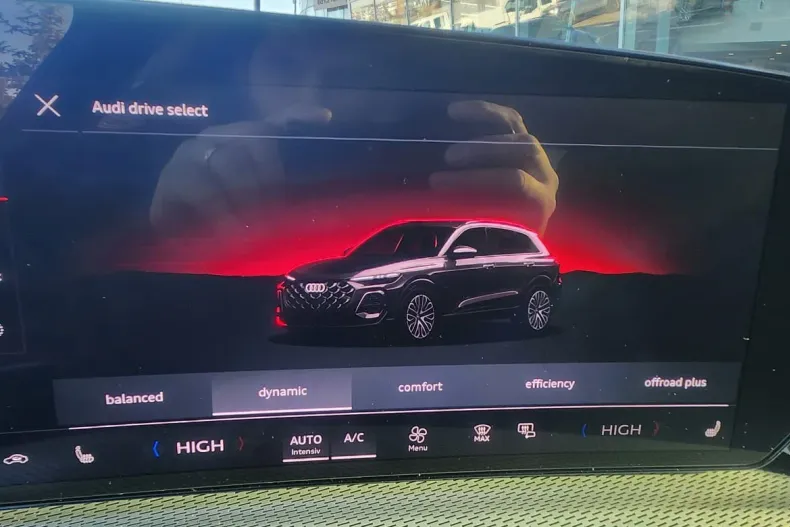 Audi Q5 din 2025 cu 10 km - oferta AUD179969 - foto 18