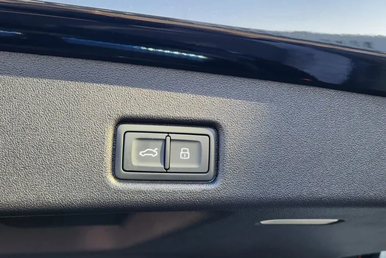 Audi Q5 din 2025 cu 10 km - oferta AUD179969 - foto 32