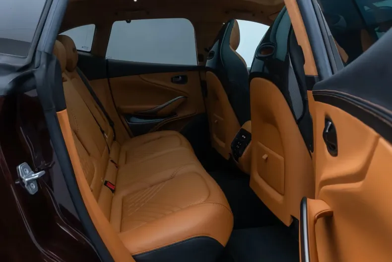 Aston Martin DBX din 2021 cu 57.000 km - oferta AST179971 - foto 19