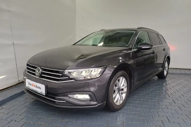 Volkswagen Passat din 2022 cu 131.541 km - oferta VOL179977 - foto 1