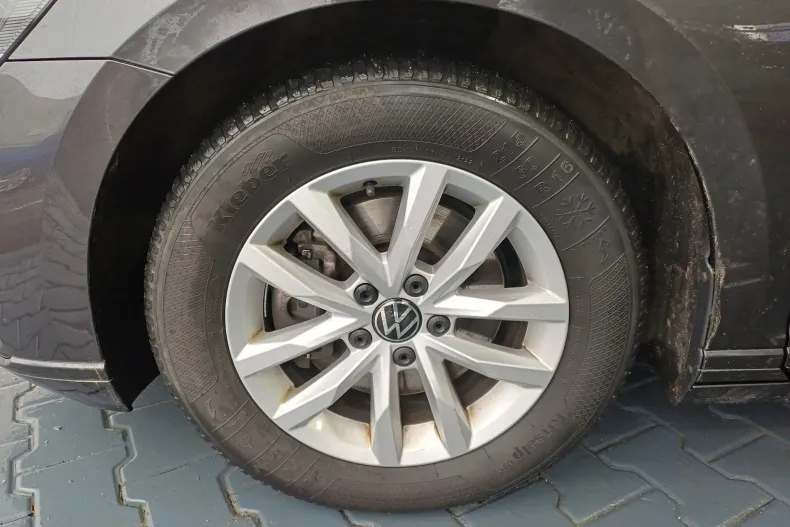 Volkswagen Passat din 2022 cu 131.541 km - oferta VOL179977 - foto 4