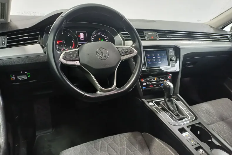 Volkswagen Passat din 2022 cu 131.541 km - oferta VOL179977 - foto 7