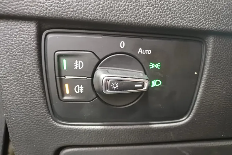 Volkswagen Passat din 2022 cu 131.541 km - oferta VOL179977 - foto 11