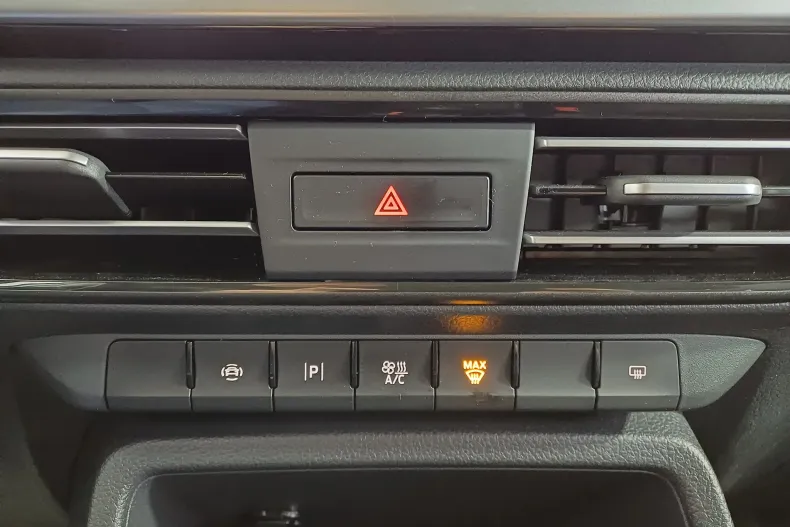 Ford Tourneo Connect din 2023 cu 22.907 km - oferta FOR179979 - foto 15