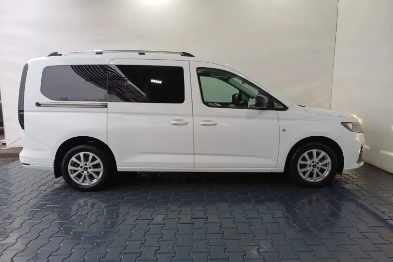 Ford Tourneo Connect din 2023 cu 22.907 km - oferta FOR179979 - foto 30