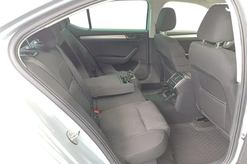 Skoda Superb din 2021 cu 127.068 km - oferta SKO179980 - foto 31