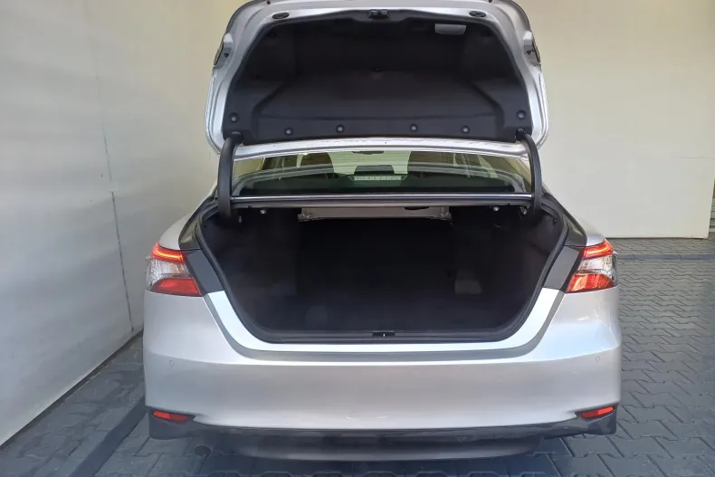 Toyota Camry din 2022 cu 23.879 km - oferta TOY179984 - foto 27