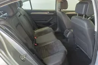 Volkswagen Passat din 2020 cu 130.010 km - oferta VOL179985 - foto 32