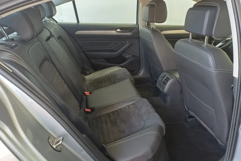 Volkswagen Passat din 2020 cu 130.010 km - oferta VOL179985 - foto 32