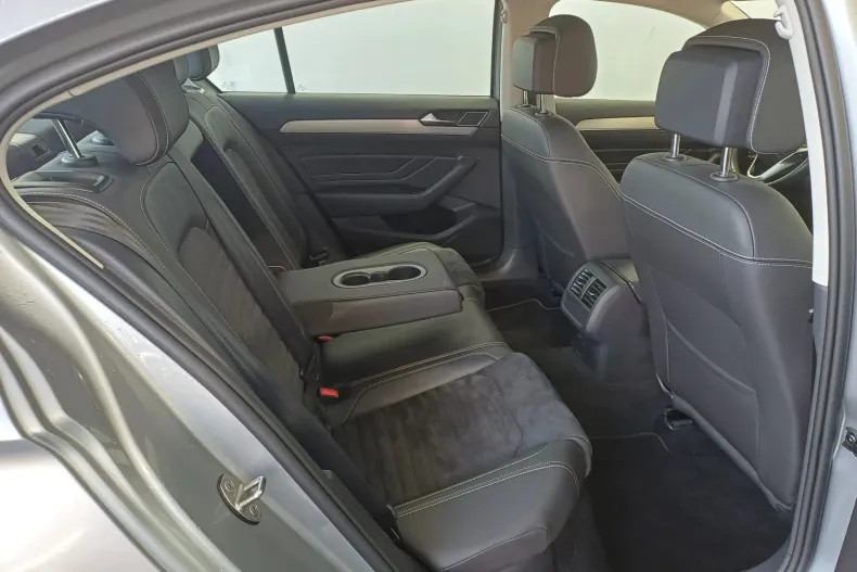 Volkswagen Passat din 2020 cu 130.010 km - oferta VOL179985 - foto 33