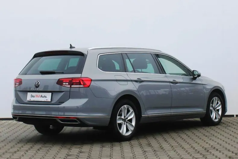 Volkswagen Passat din 2023 cu 127.764 km - oferta VOL179986 - foto 5