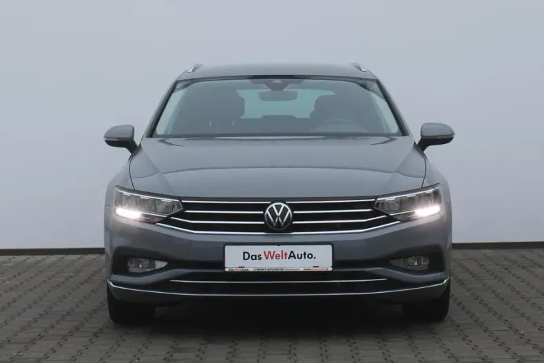 Volkswagen Passat din 2023 cu 127.764 km - oferta VOL179986 - foto 8