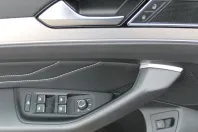 Volkswagen Passat din 2023 cu 127.764 km - oferta VOL179986 - foto 9