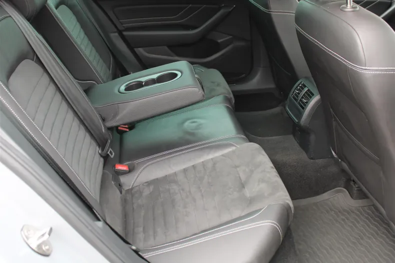 Volkswagen Passat din 2023 cu 127.764 km - oferta VOL179986 - foto 13