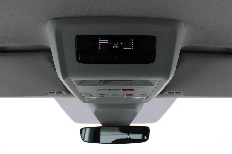 Volkswagen Transporter din 2023 cu 30.743 km - oferta VOL179988 - foto 20