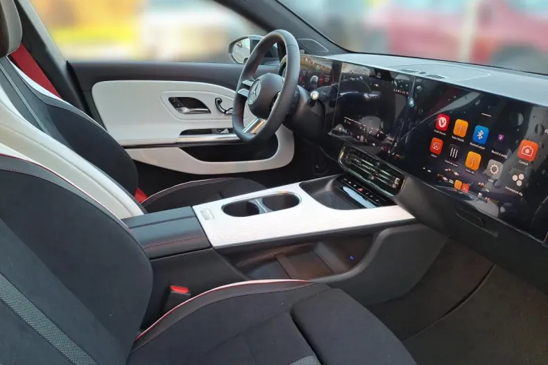 Mercedes-Benz CLA (Clasa CLA) din 2025 cu 5.000 km - oferta MER179990 - foto 14