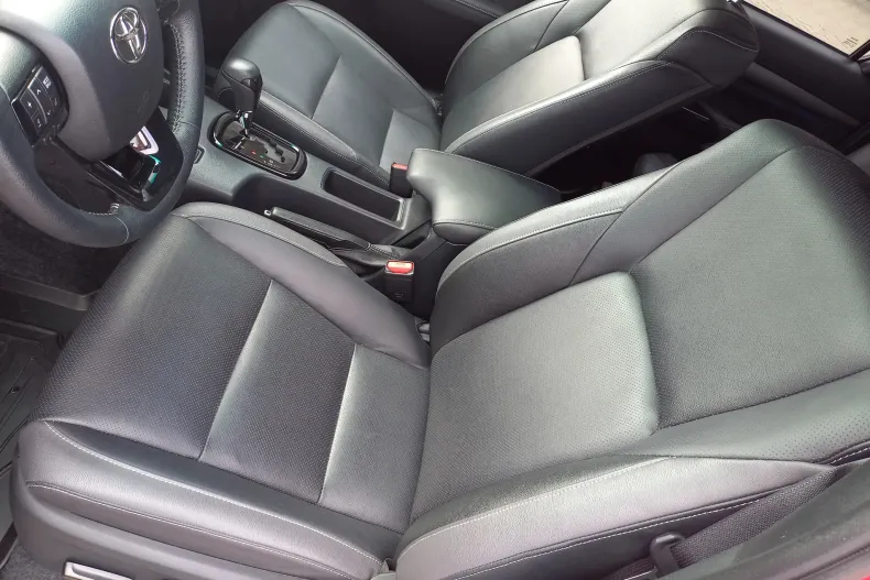 Toyota Hilux din 2024 cu 11.200 km - oferta TOY180001 - foto 15