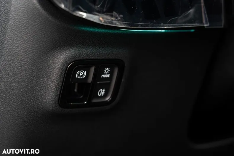 Mercedes-Benz CLA (Clasa CLA) din 2025 cu 1 km - oferta MER180008 - foto 26