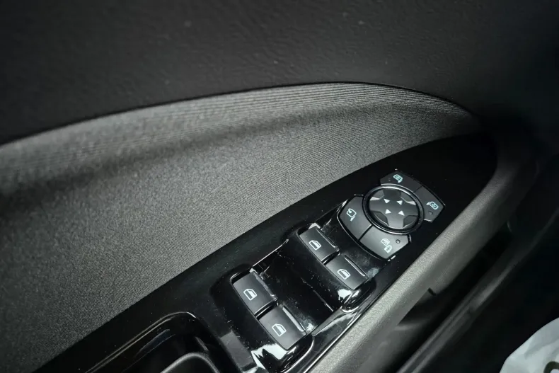 Ford Mondeo din 2022 cu 64.846 km - oferta FOR180015 - foto 13