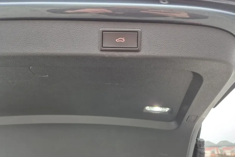 Skoda Superb din 2020 cu 150.598 km - oferta SKO180016 - foto 28