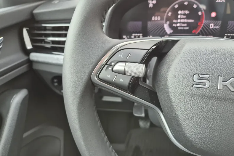 Skoda Kamiq din 2025 cu 1.790 km - oferta SKO180020 - foto 15