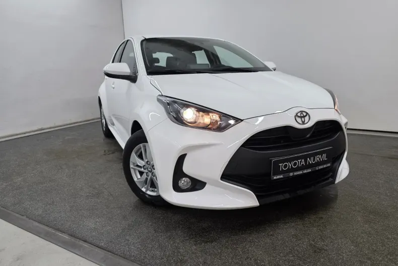 Toyota Yaris din 2024 cu 40 km - oferta TOY180031 - foto 1