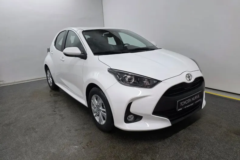 Toyota Yaris din 2024 cu 40 km - oferta TOY180031 - foto 2