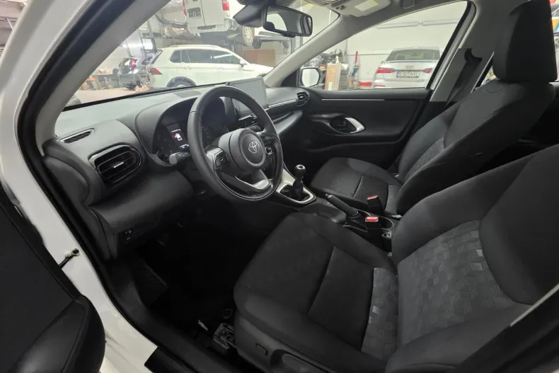 Toyota Yaris din 2024 cu 40 km - oferta TOY180031 - foto 10