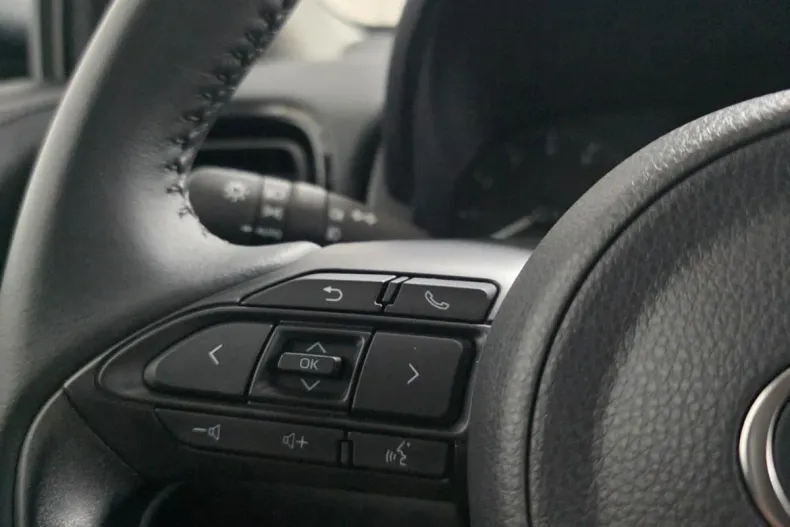 Toyota Yaris din 2024 cu 40 km - oferta TOY180031 - foto 12