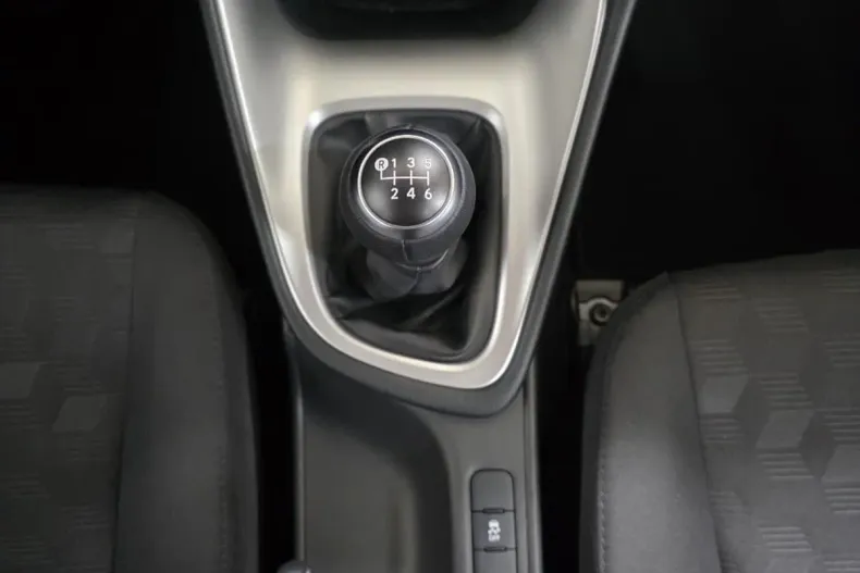 Toyota Yaris din 2024 cu 40 km - oferta TOY180031 - foto 15