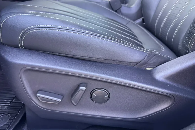 Ford Kuga din 2022 cu 41.685 km - oferta FOR180034 - foto 12