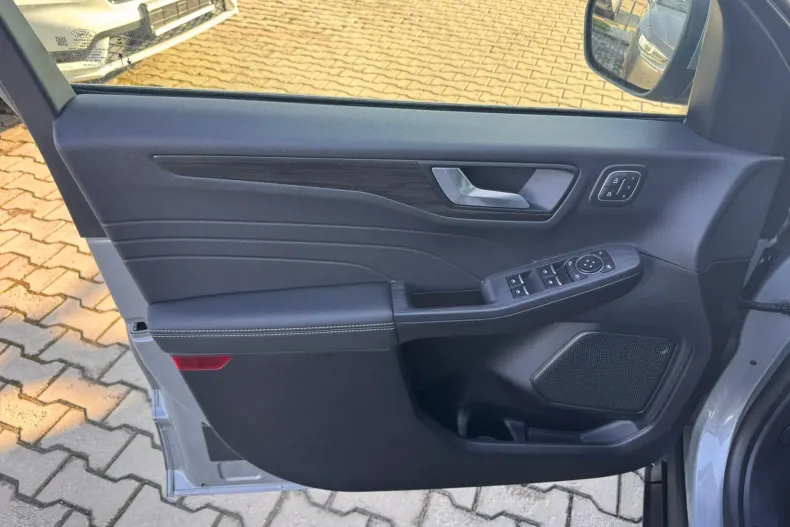 Ford Kuga din 2022 cu 41.685 km - oferta FOR180034 - foto 18