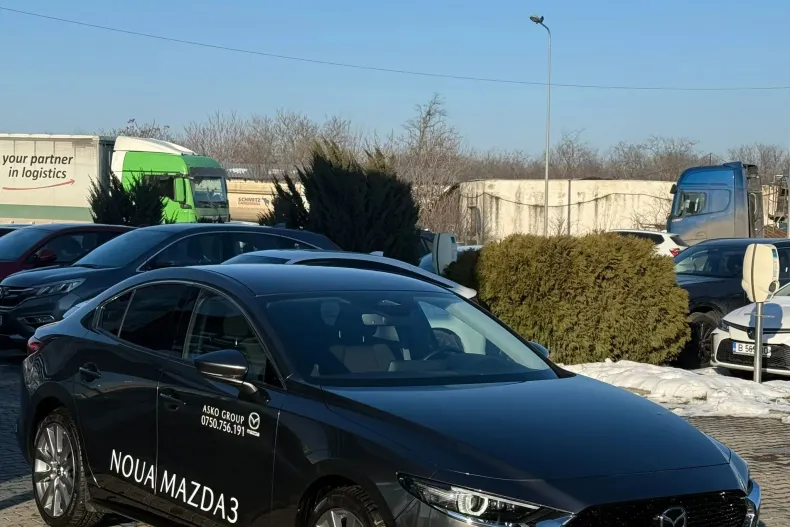 Mazda 3 din 2025 cu 1.881 km - oferta MAZ180036 - foto 2