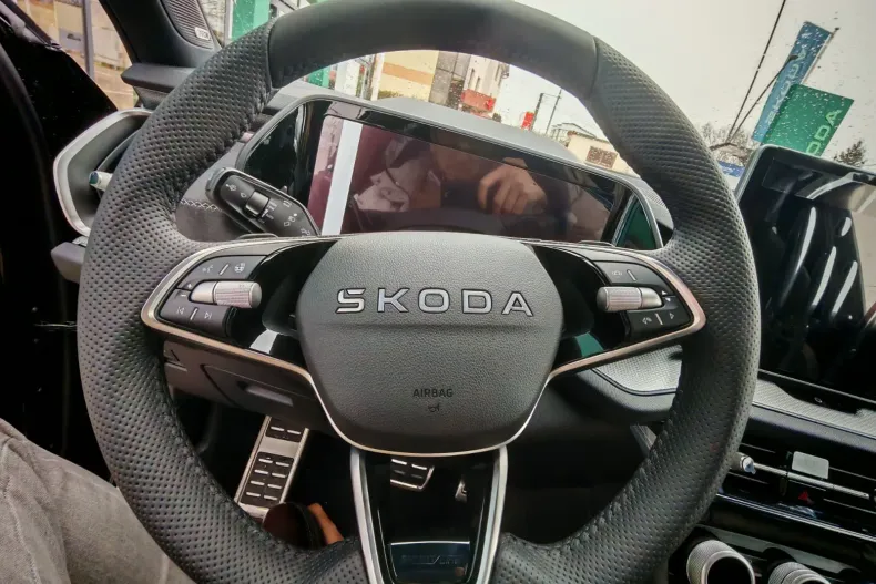 Skoda Kodiaq din 2026 cu 4 km - oferta SKO180047 - foto 17