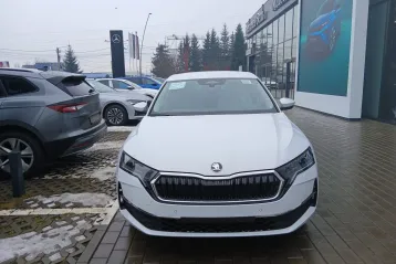 Skoda Octavia din 2025 - oferta SKO180048