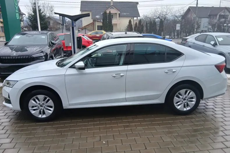 Skoda Octavia din 2025 cu 5 km - oferta SKO180048 - foto 4