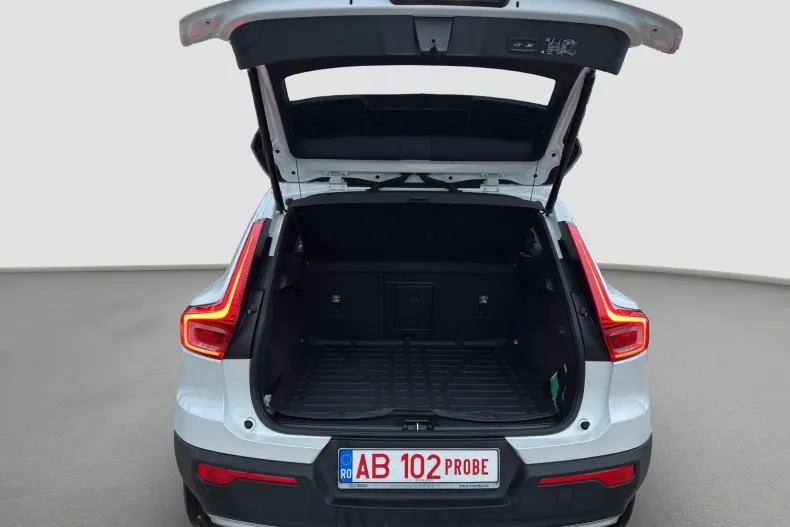 Volvo XC40 din 2021 cu 128.800 km - oferta VOL180052 - foto 13