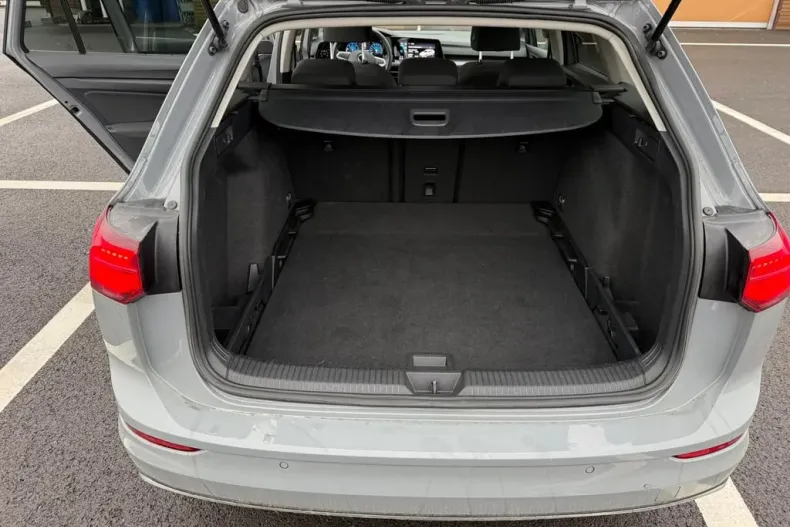 Volkswagen Golf din 2022 cu 86.217 km - oferta VOL180054 - foto 9